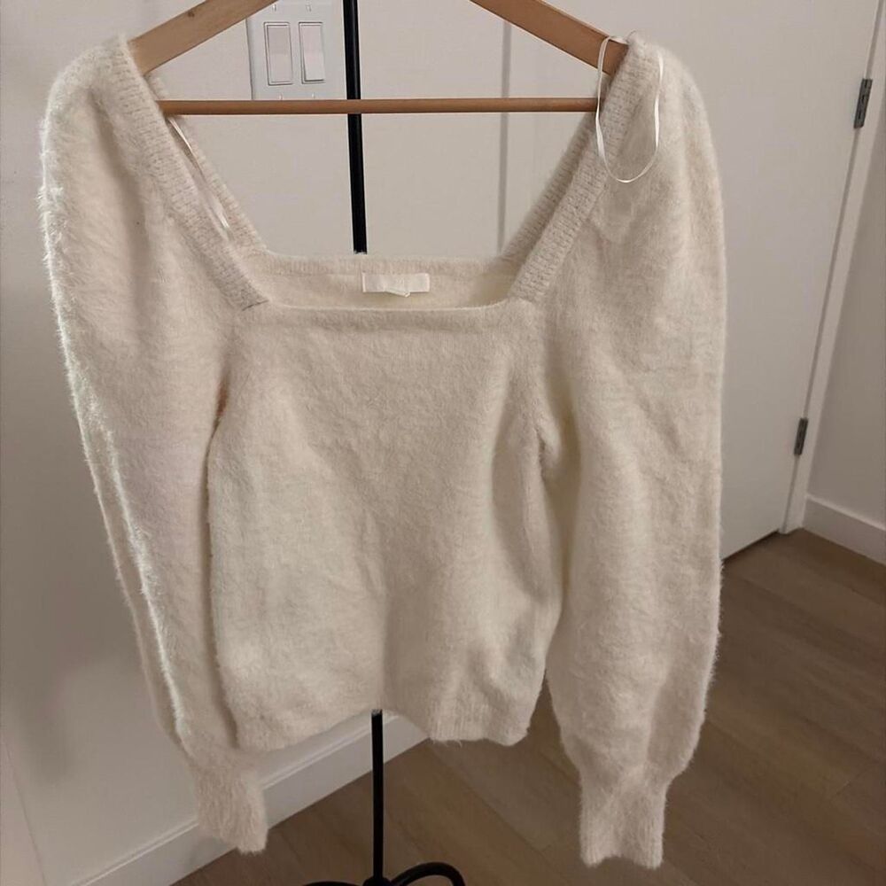 H&M Women's Size Small Petite Cream Eyelash Fluffy Square Neck Puff Sleeve Sweat
